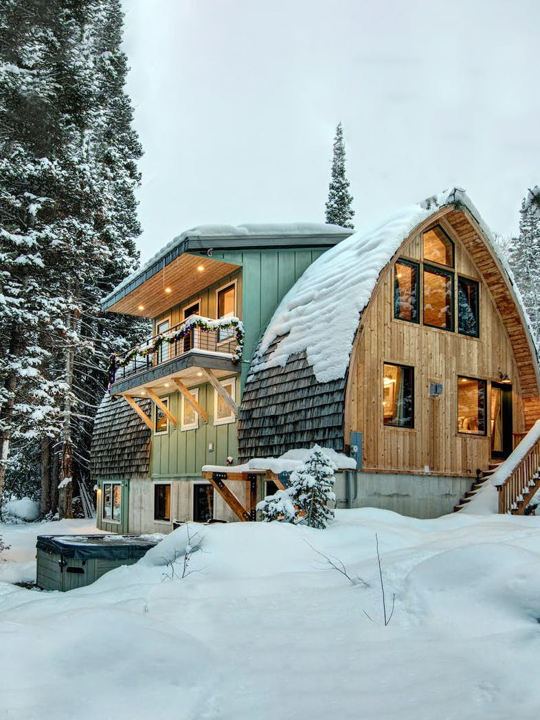 Top 10 Best Places to Buy a Winter Vacation Home 20222023 Vacasa